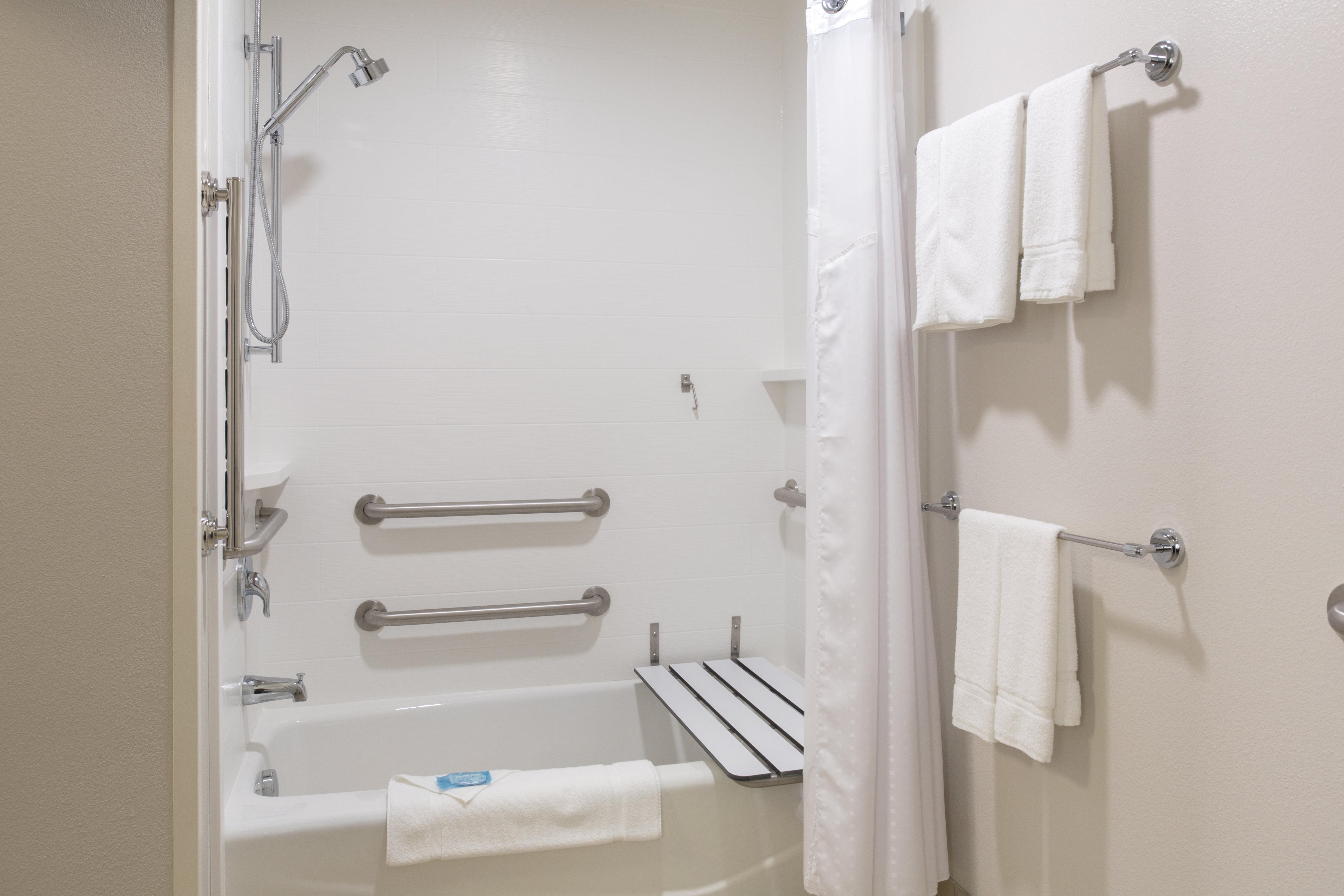 Holiday Inn Express & Suites Lincoln I - 80 By Ihg Bagian luar foto